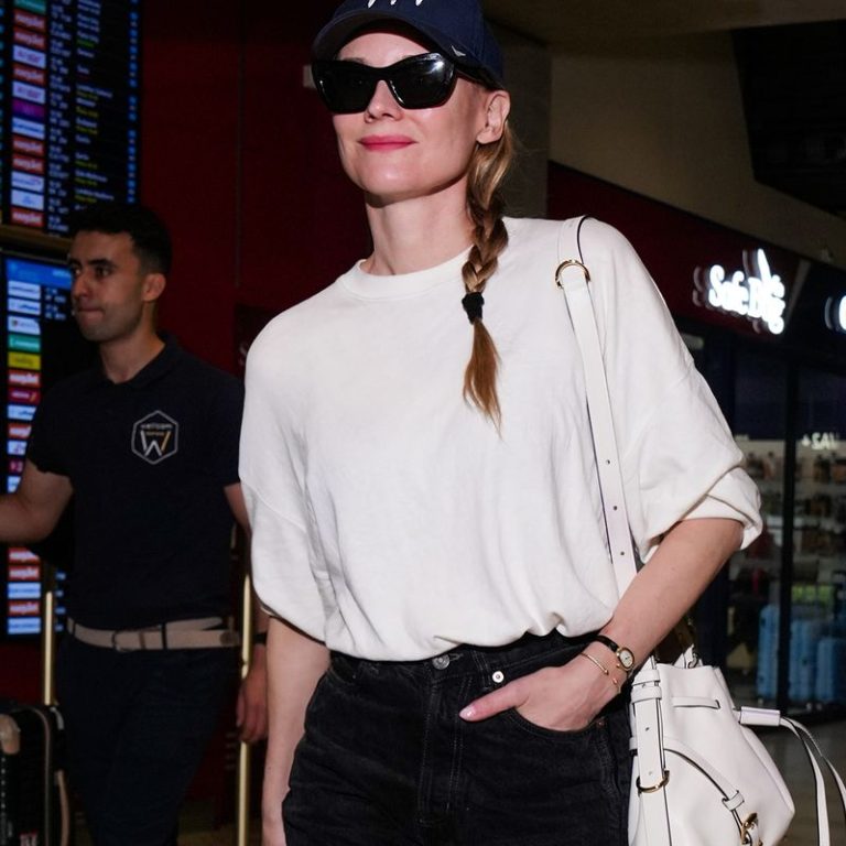 White Linen Dresses Are Nice, But This Specific Linen-Dress Trend Is Getting More Traction in 2026
