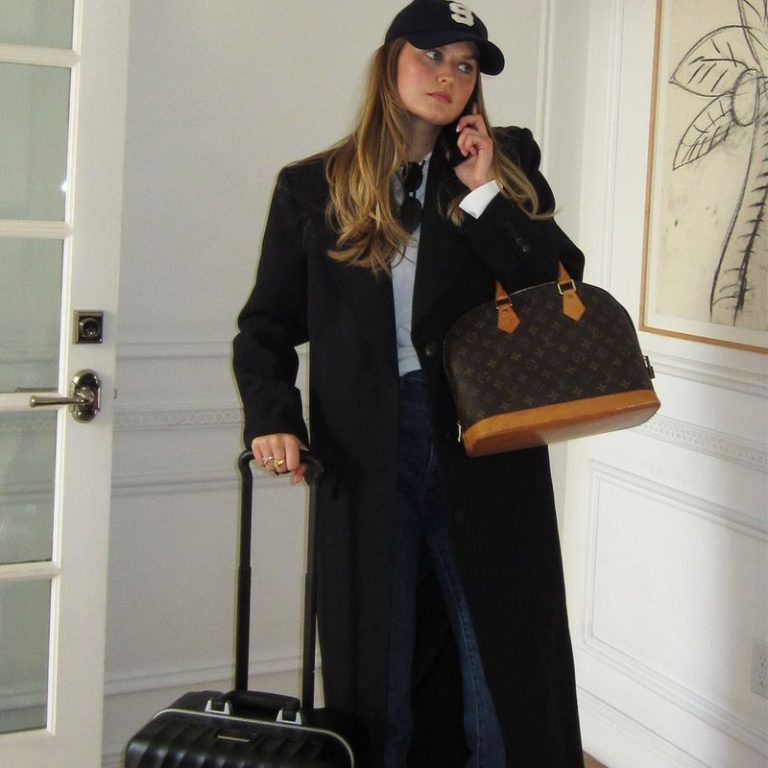 Not Black, Not Brown: This Is the Pant Color I Spotted Fashion People Wearing From Paris to London