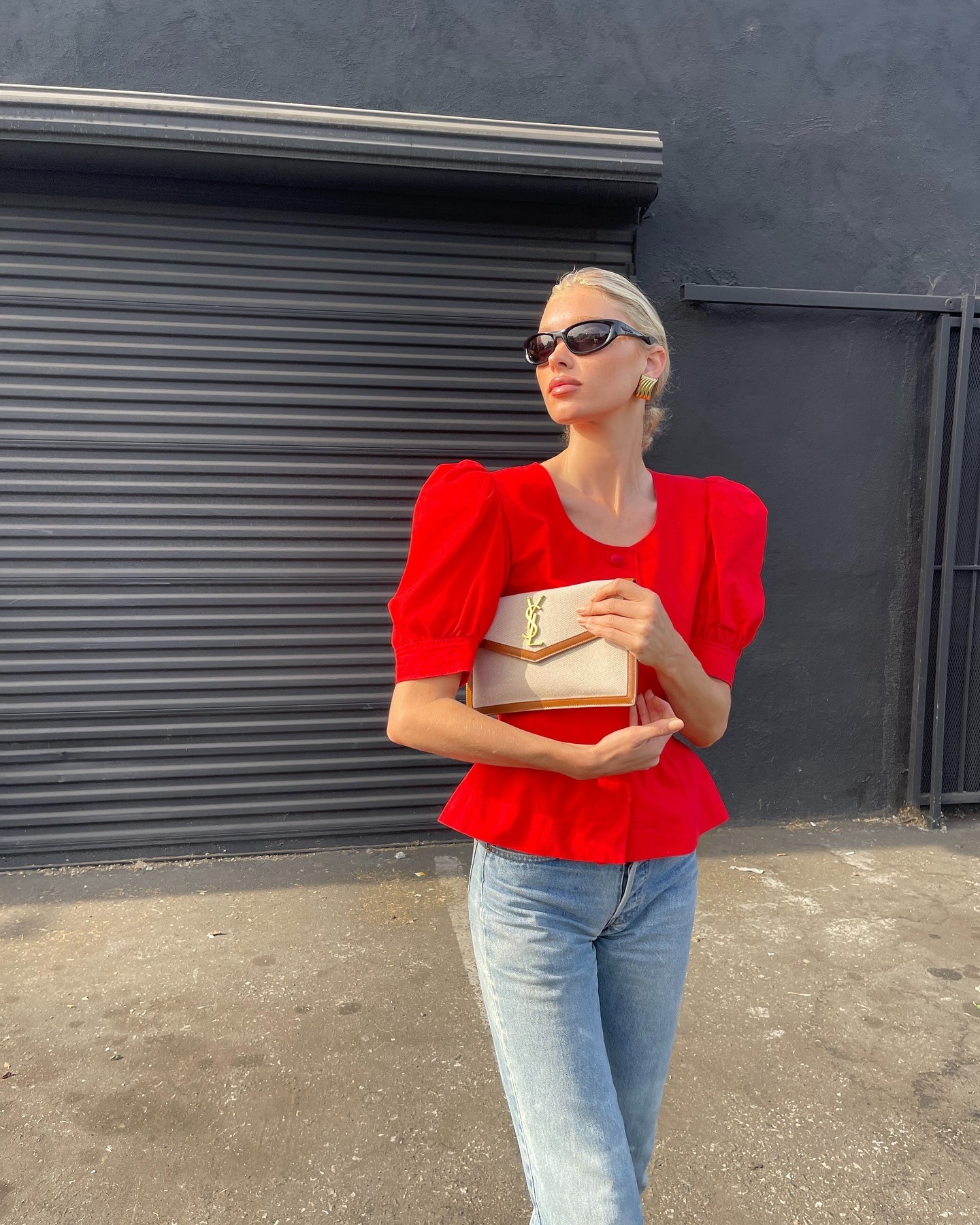 qmymqvppxmfob6pqe6opql Woman wearing peplum top as a spring 2026 trend.
